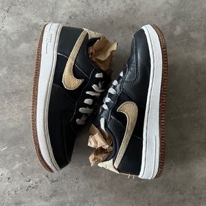 Nike Air Force ‘pomegranate’